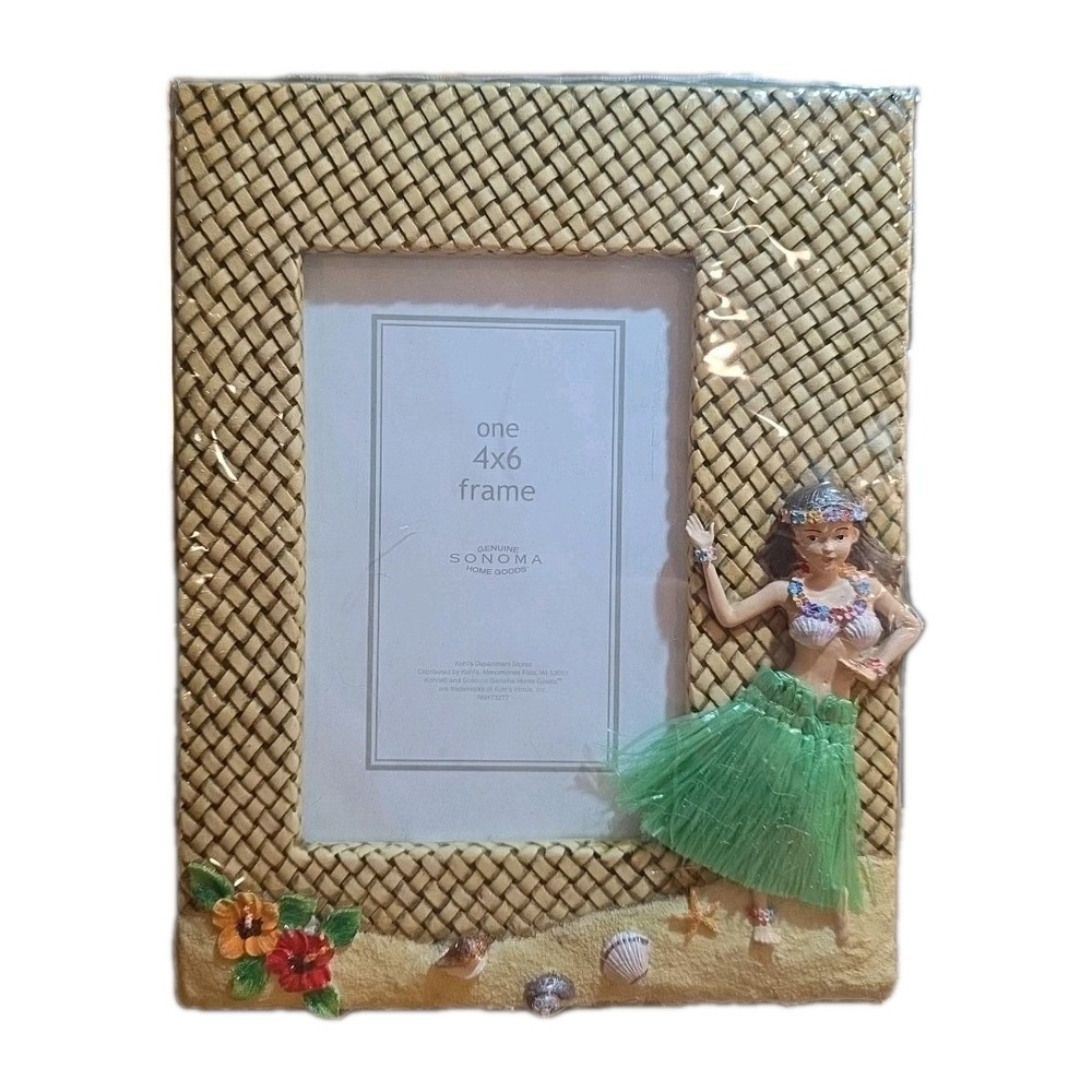 NEW Hawaiin Theme 3D Picture Frame Holds 4x6 Flowers Hawaiin Dancer